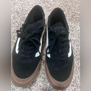Vans Men's Black and White Sneakers